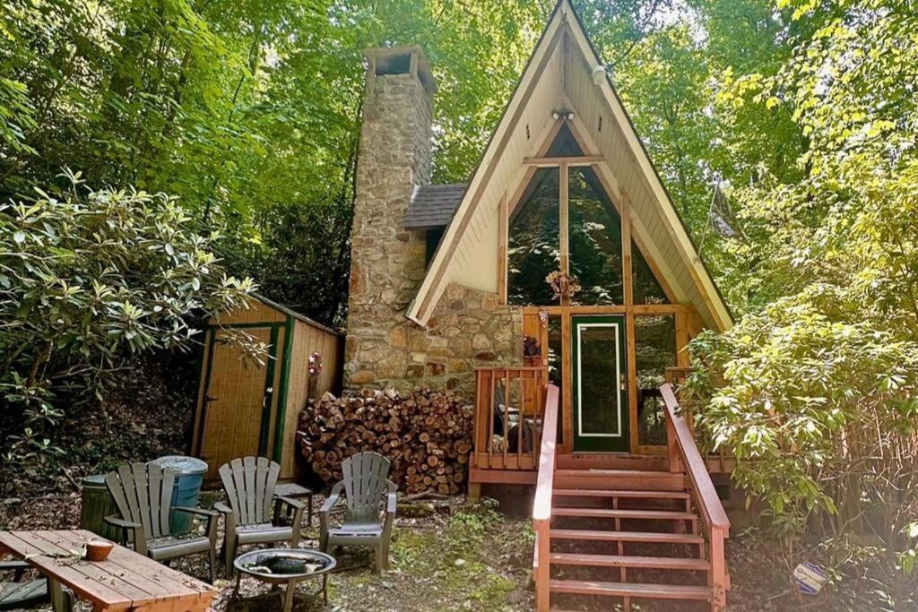 Mountain Springs Chalet แกตลิงเบิร์ก ภายนอก รูปภาพ